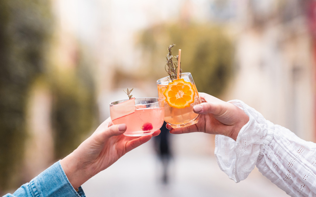 3 cocktails au vin pour profiter de l’été !